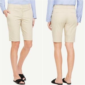 NWT Ann Taylor The Boardwalk Short Beige, 0